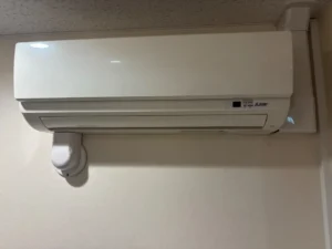 施工前：既設の壁掛け型の室内機